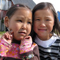 Foto's van jonge Inuit